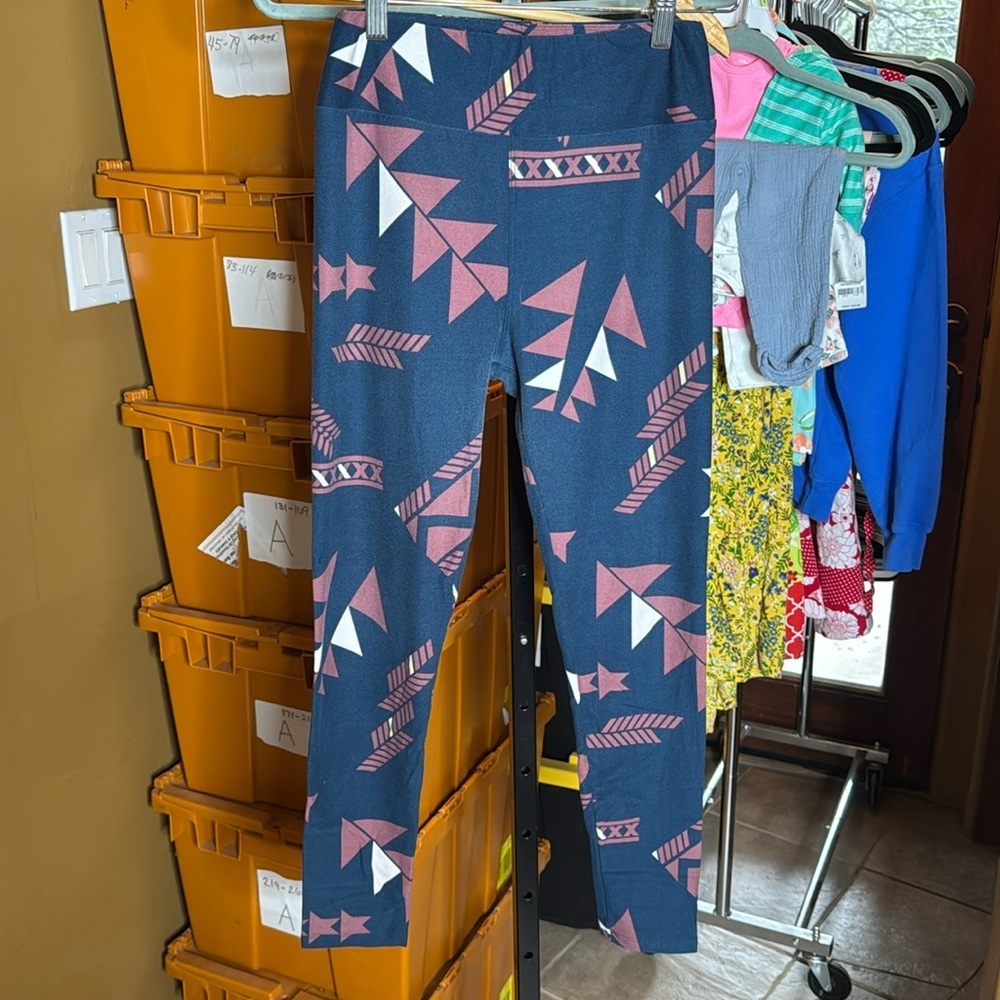 NWOT LuLaRoe Geometric Symbols Leggings Navy Blue Maroon Size OS (2-10)